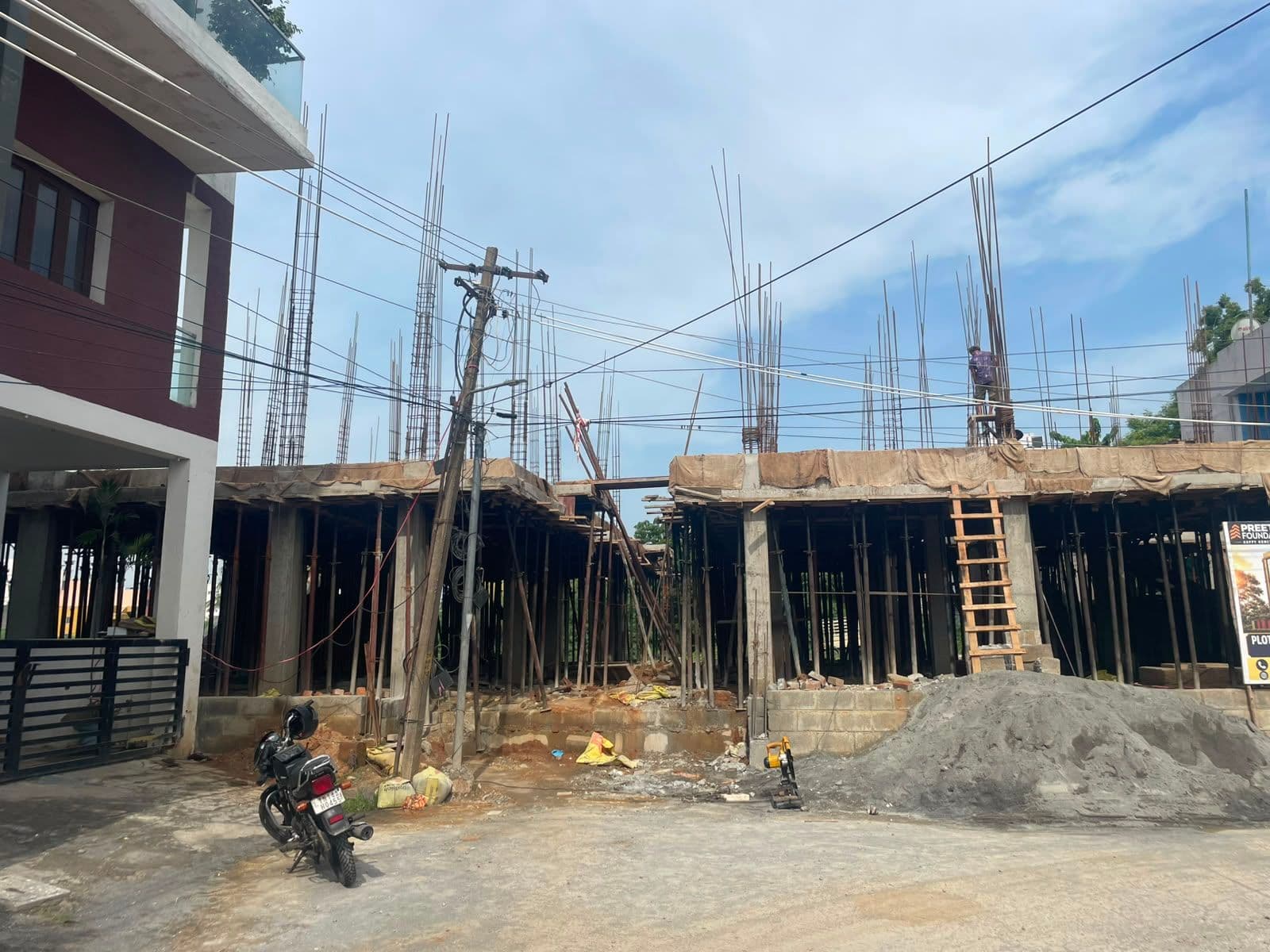 Sreenivas & Godavari Flats, Tambaram West — site under construction, adjoining road view